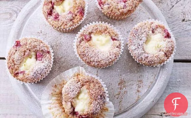 Muffins de Cranberry e cream cheese