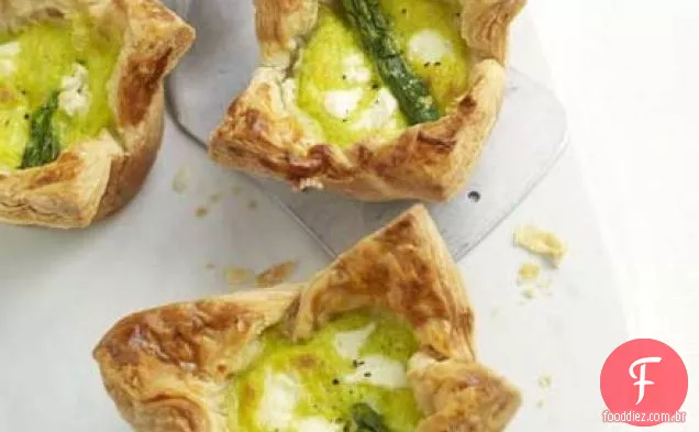 Espargos recheados e tortinhas de mascarpone