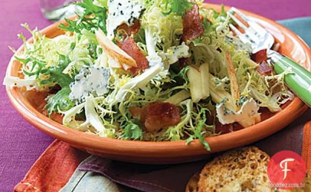 Frisée, salada de maçã e Bacon