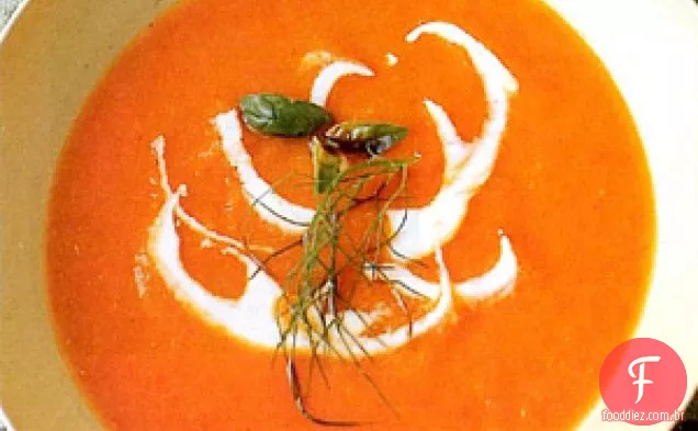 Sopa De Pimenta Vermelha E Erva-Doce
