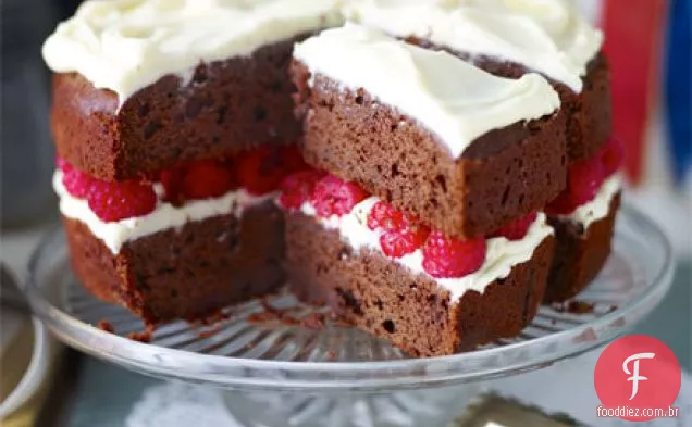 Bolo de veludo vermelho framboesa