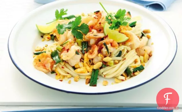 Pad Thai com camarão