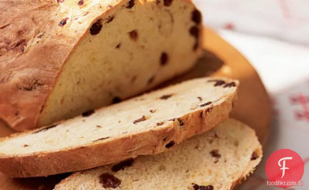 Pão de café da manhã com açafrão e passas