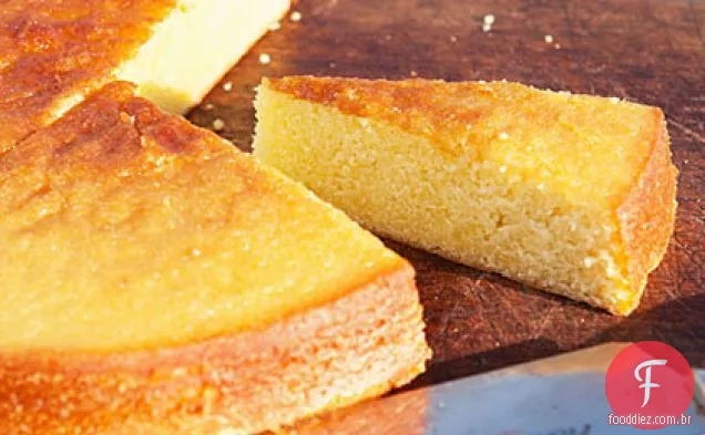 Bolo de azeite com frutas de Verão