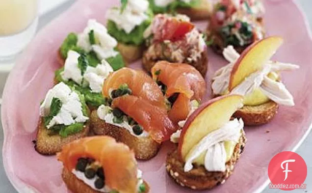Crostini salmão defumado clássico