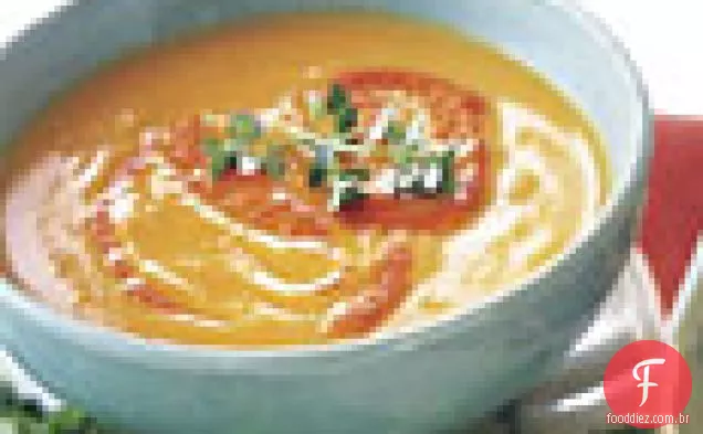Sopa de abóbora com purê de pimenta vermelha assada