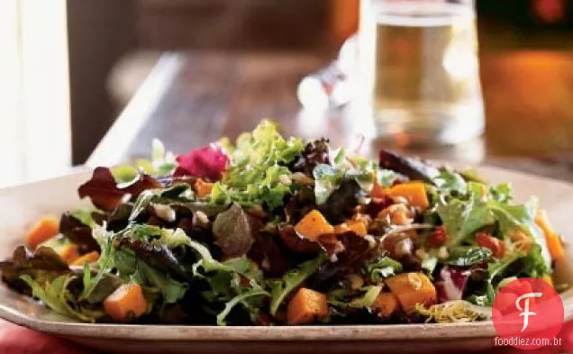 Salada de abóbora assada com Bacon e sementes de abóbora
