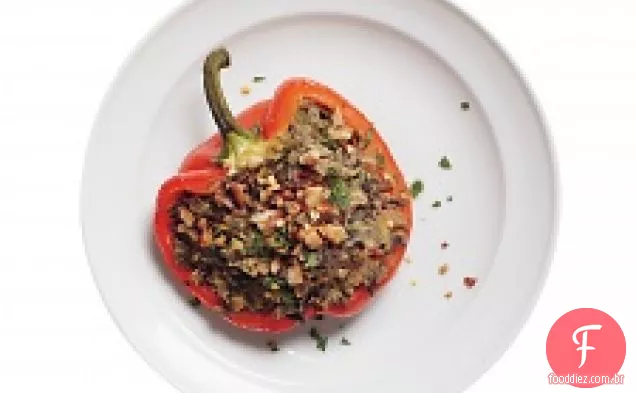 Pimentos Recheados Com Arroz Selvagem E Hummus