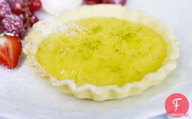 Tortas de coalhada de limão com bagas de Verão