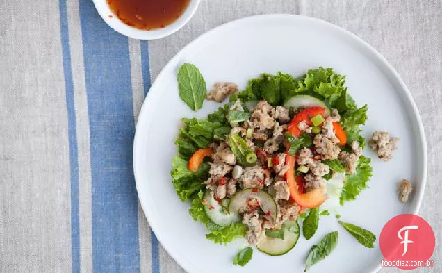 Salada Tailandesa De Frango Larb
