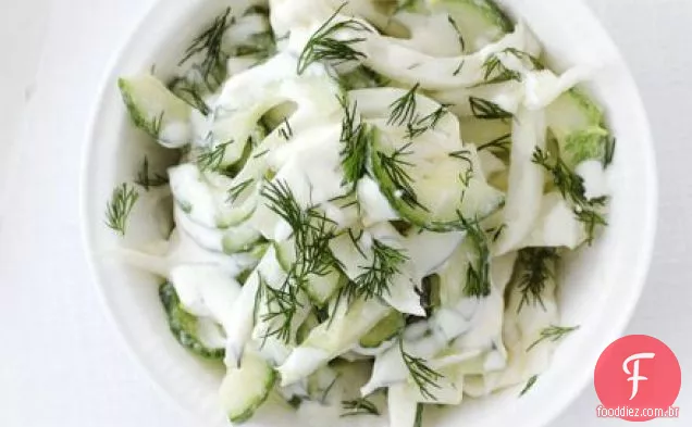 Salada de pepino e erva-doce