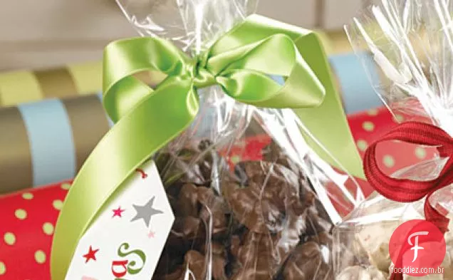 Aglomerados Triplos De Chocolate E Nozes