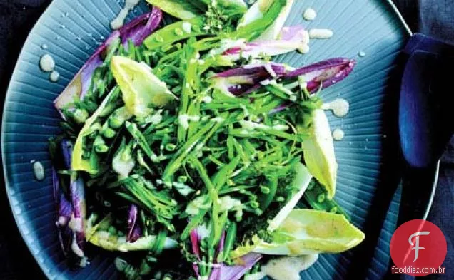 Endive e Snap Peas com molho de parmesão