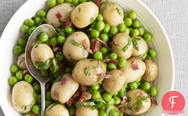 Salada de ervilha, pancetta e batata