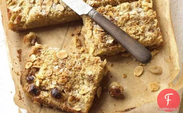Groselhas e amendoeiras streusel squares