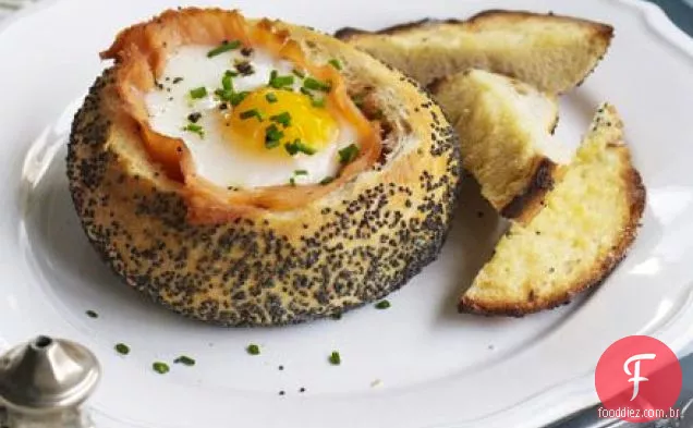 Salmão assado e ovos