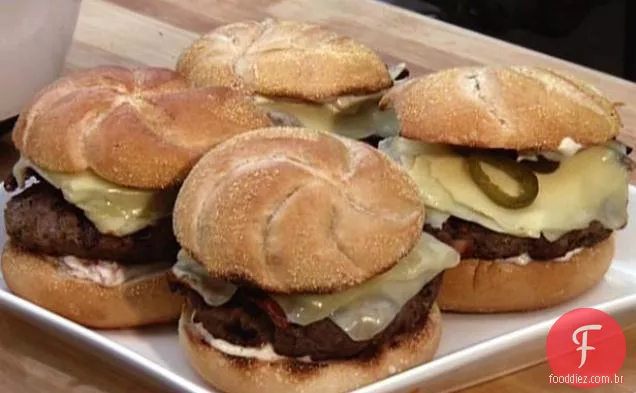 Hambúrguer de peru grelhado com pimenta doce Mayo