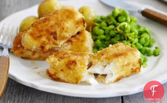 Dedos de peixe e ervilhas moles