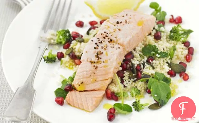Salada de salmão super-saudável