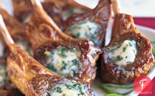 Costeletas de cordeiro salteadas com manteiga Béarnaise