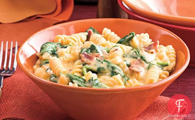 Espinafre-Bacon Mac e queijo