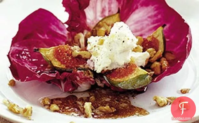 Figos assados e queijo de cabra com radicchio
