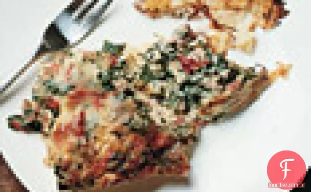 Salsicha, pimenta vermelha assada e espinafre Torta Rustica