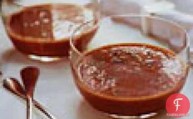 Tomate assado e sopa de pimenta vermelha com hortelã gelada
