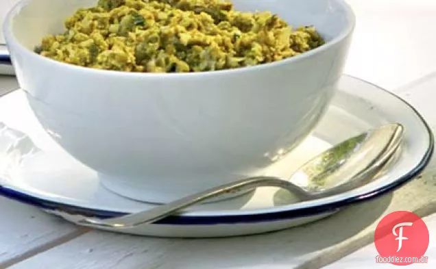 Hummus de ervilha e alcachofra