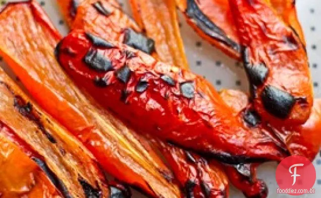 Muhammara Roasted Red Pepper & Walnut Dip Com Tortilla Temperada