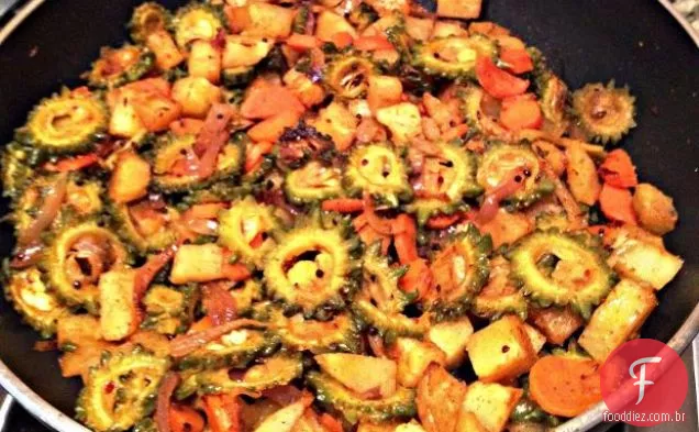 Karela ou cabaça amarga refogada