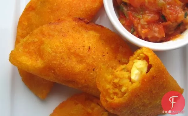 Empanadas de Pipián (Empanadas recheadas com amendoim e batata)