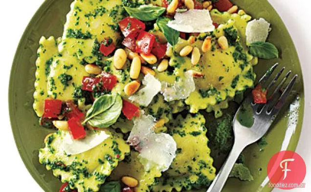 Ravioli de queijo com Pesto