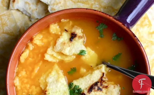 Sopa de Arepa (sopa de bolo de milho)