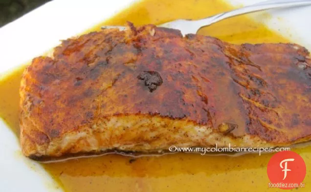 Salmón con Salsa de Mandarina (salmão com molho de tangerina)