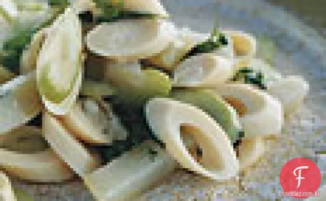 Salada de Chayote e corações de Palma