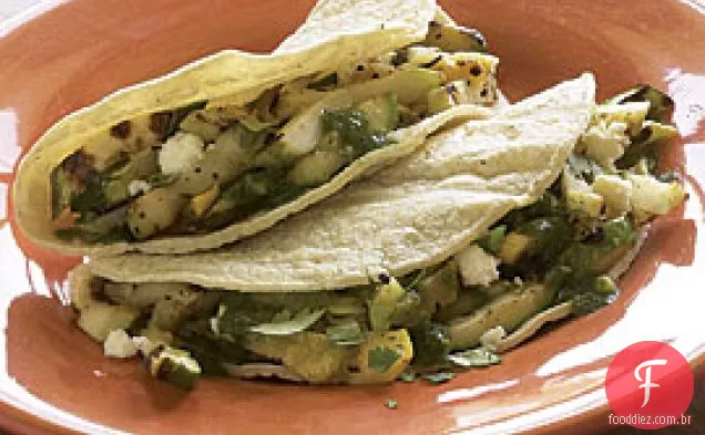 Tacos De Legumes Grelhados Com Pesto De Coentro