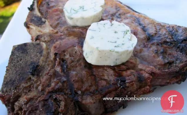Bife grelhado com coentro, cebolinha e manteiga de cominho