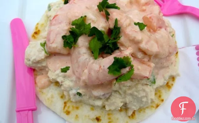 Arepa con atum y Camarones (Arepa com atum e camarão)