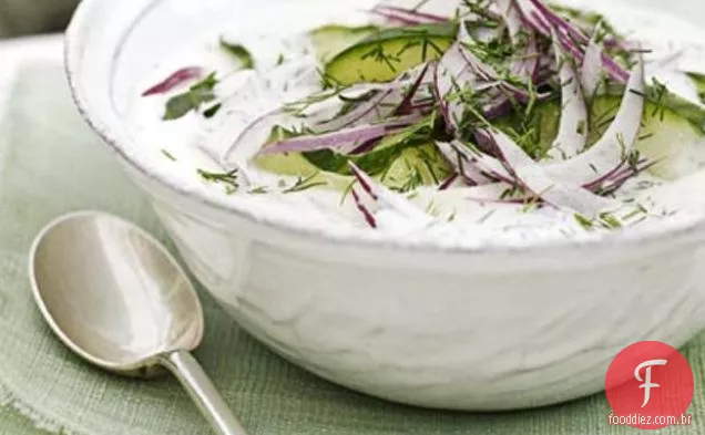 Pepino Com Creme Azedo E Endro