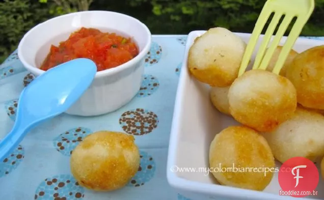 Boliarepitas (Queijo Colombiano-Bolas Arepa)