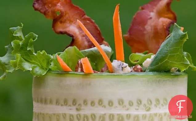Salada De Pepino Com Bacon E Queijo Azul