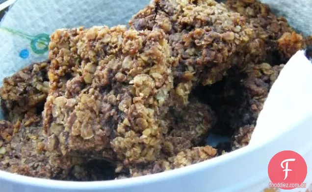 Banana, Coco & Chocolate Chip Flapjacks & Stirling Castelo