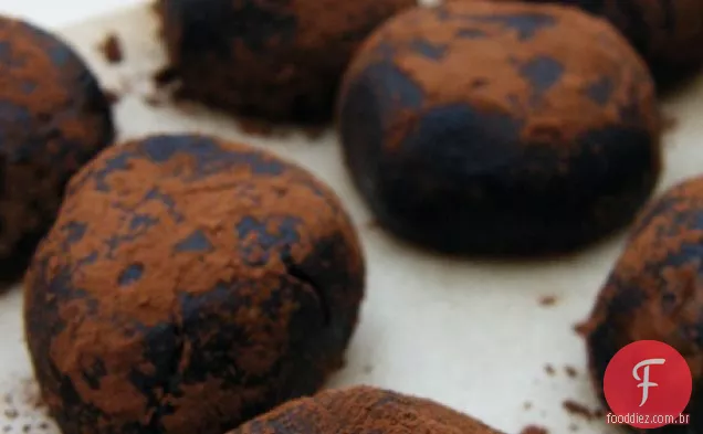 Trufas muito embriagadas para a Semana Nacional do Chocolate