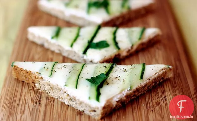 Sanduíches De Chá De Pepino