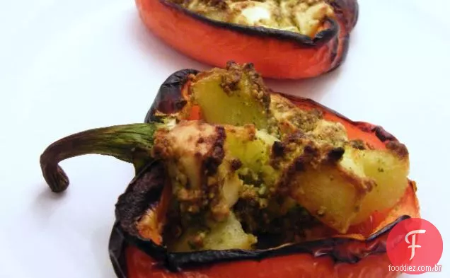 Pimentos recheados com batatas novas, Feta e Pesto