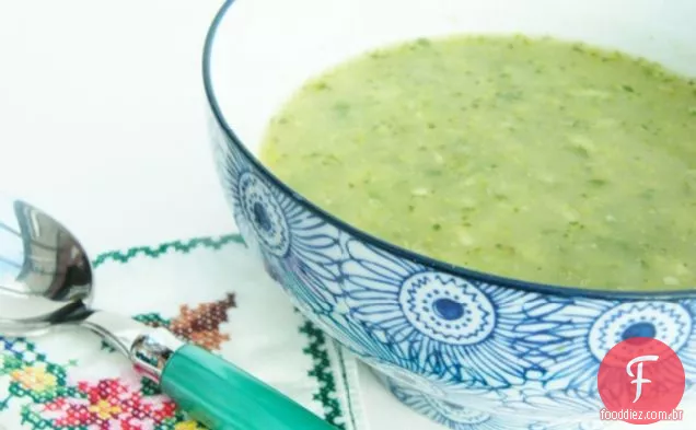 5: 2 Dieta-brócolis e sopa de aipo = 111 calorias