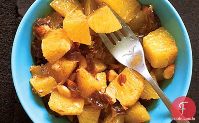 Salada de laranja e data temperada