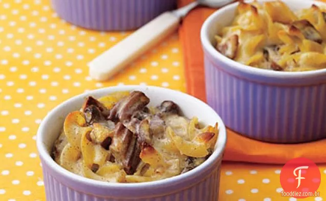 Pudim De Macarrão Com Canela E Passas