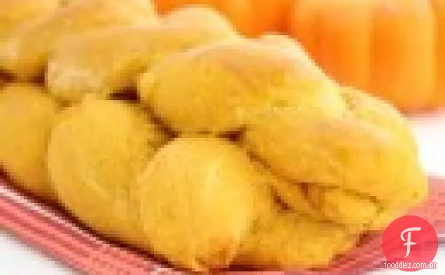 Pães De Abóbora Trançados Duplos